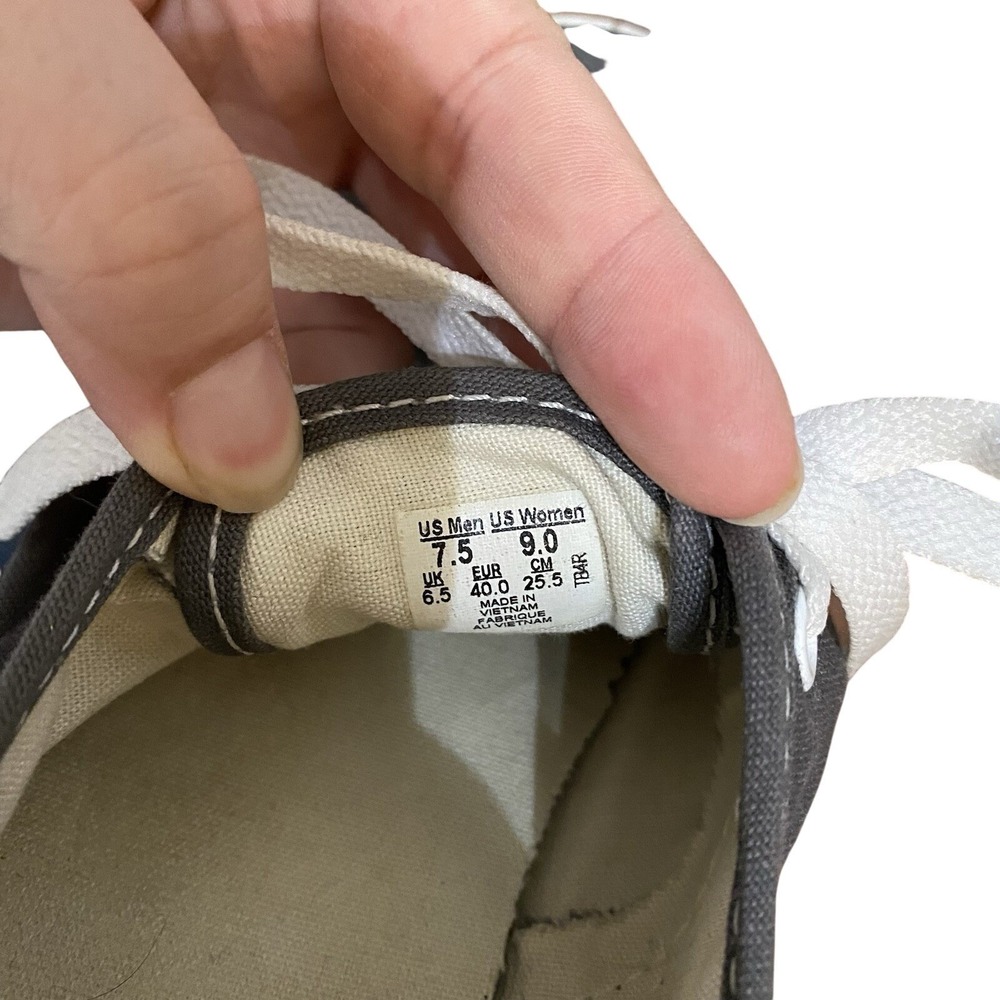 Vans Low Top Gray Canvas Lace Up Shoes Unisex Women's Size 9 Sneakers - Picture 4 of 5